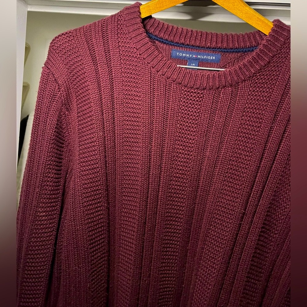 TOMMY HILFIGER Cable-Knit Sweater